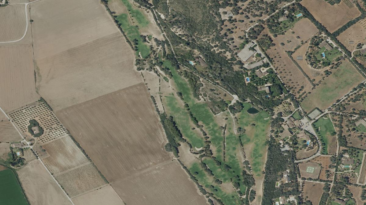 Vista aérea de Rotana Greens · La Reserva Rotana y su entorno